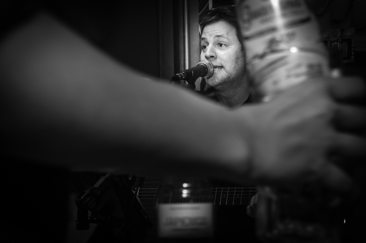 Happy Hour no Japengo Higienópolis com a Banda FeZaka tocando rock e pop nacional e internacional