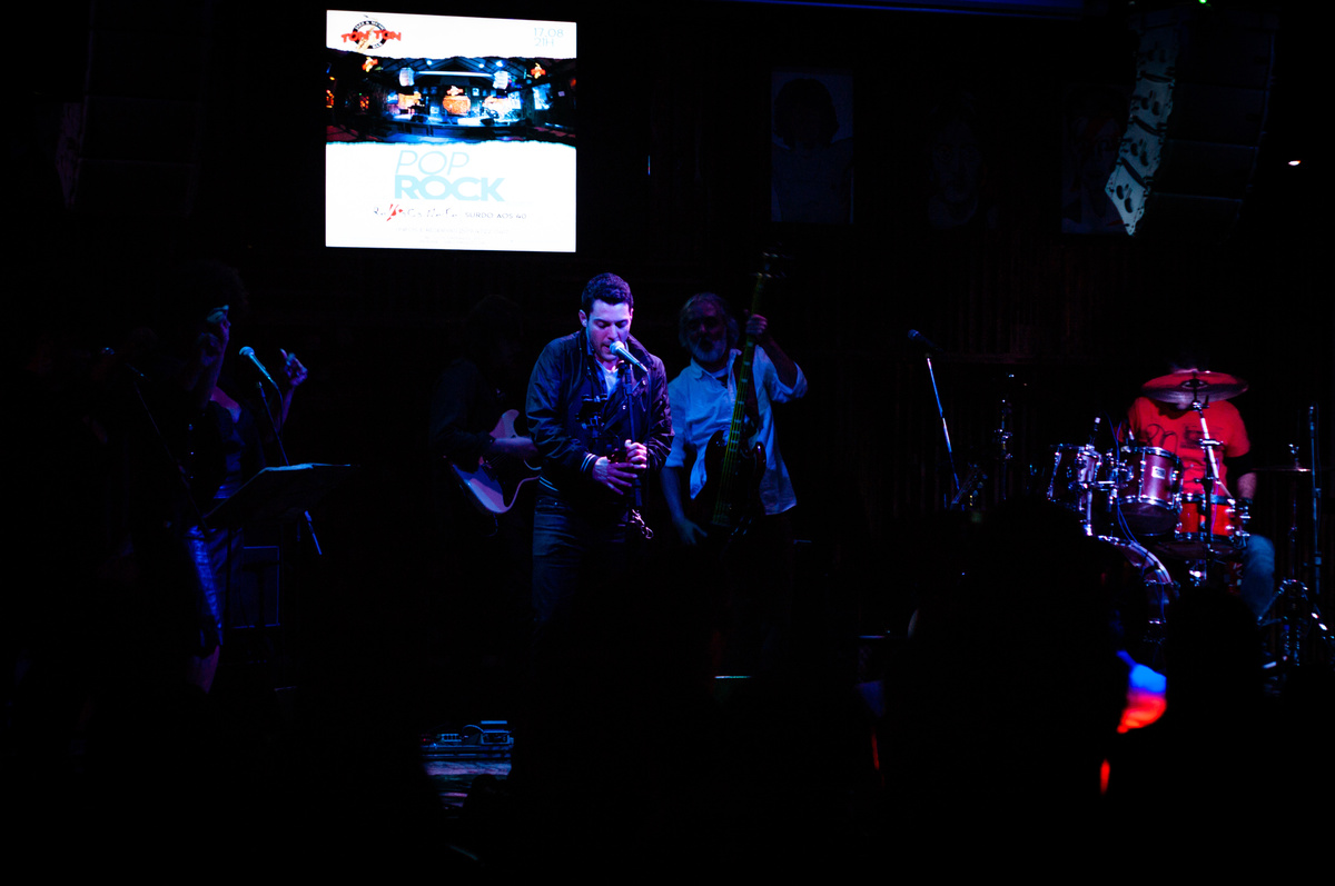 Melhores momentos do show da Banda Rebacca Neife, TonTon Jazz & Music Bar
