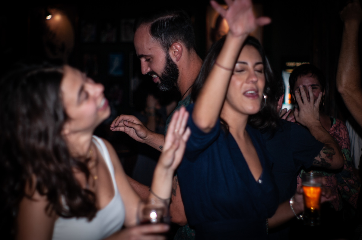 Melhores momentos do show da Banda Rebacca Neife, TonTon Jazz & Music Bar
