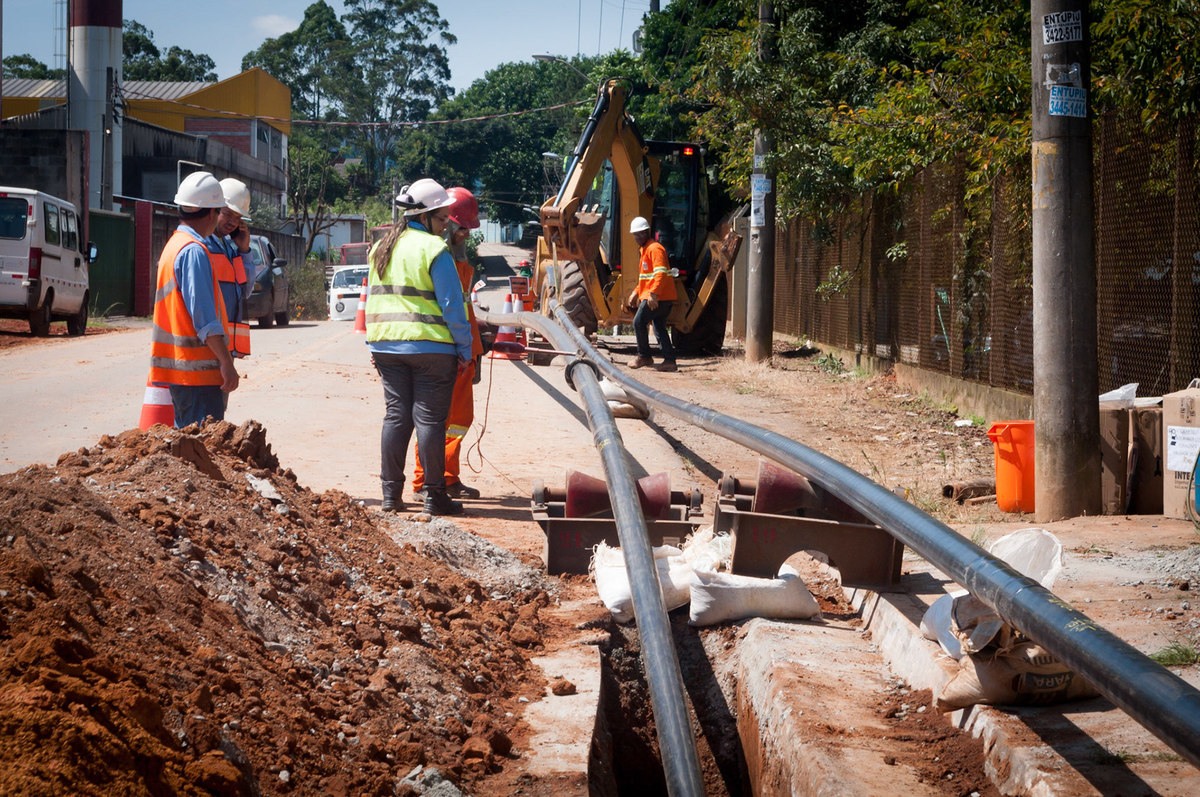 Registro das etapas de Obra de Perfuração Horizontal Direcional, HDD, para uso em material de comunicação e relatórios internos da Empresa
