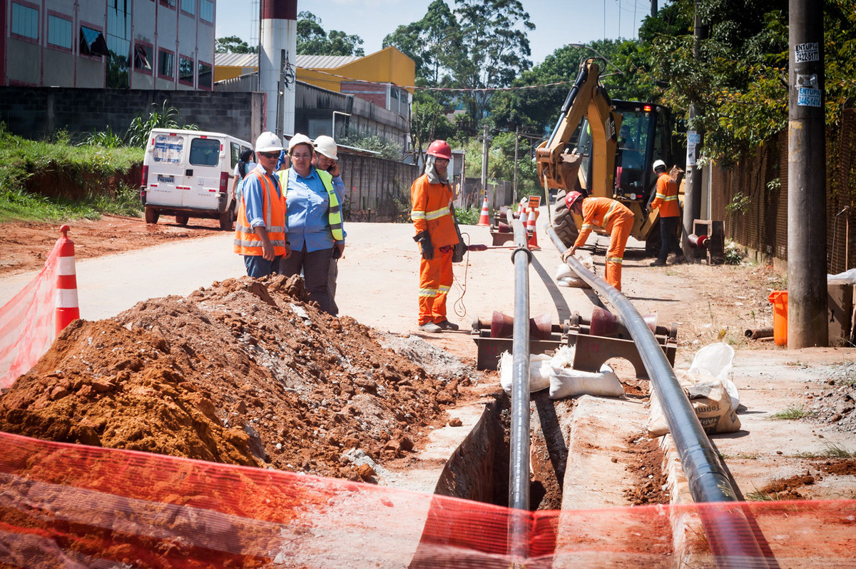 Registro das etapas de Obra de Perfuração Horizontal Direcional, HDD, para uso em material de comunicação e relatórios internos da Empresa
