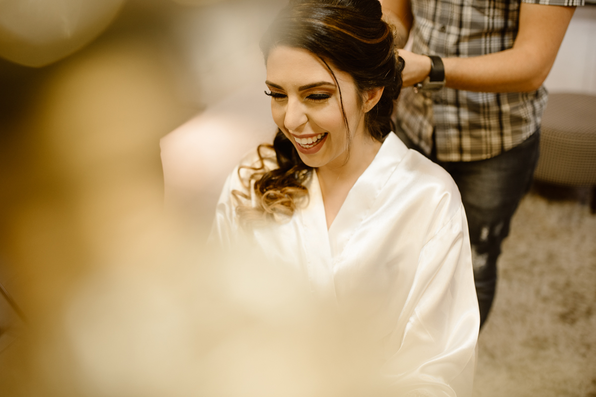 Minutos antes, noiva feliz