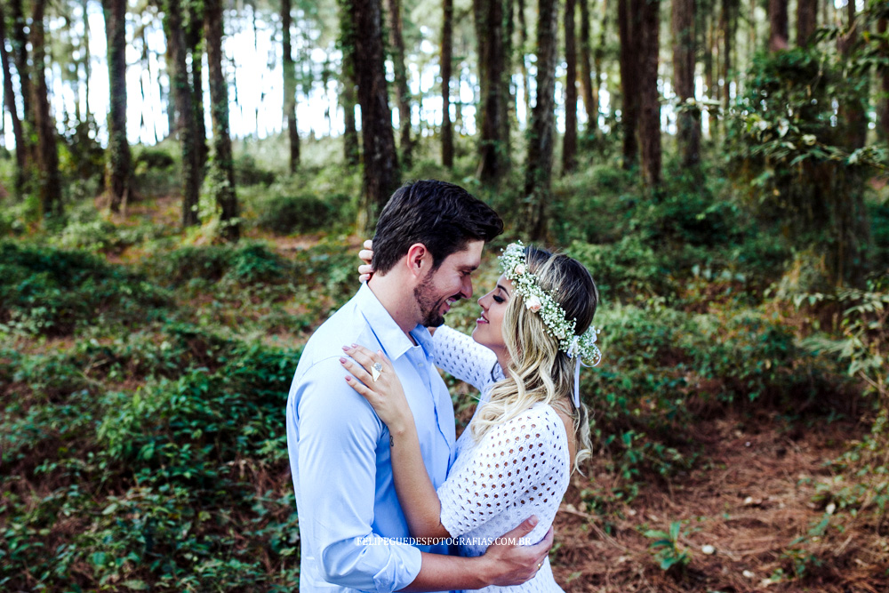 casal de frente um para o outro
