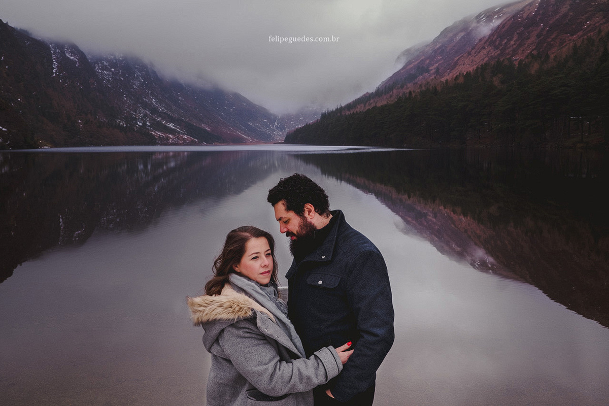 casal no lago de wicklow