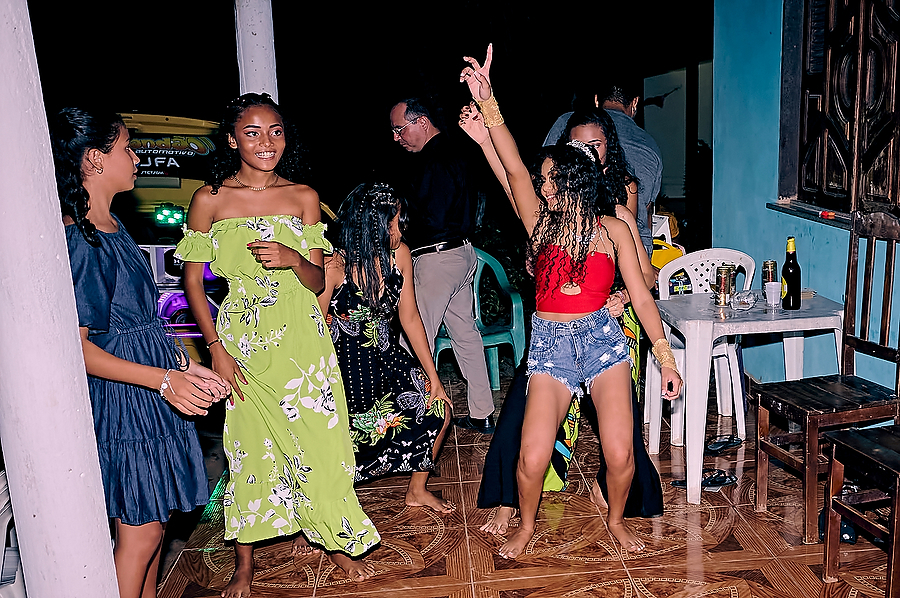  layla  dançando festa de 15 anos farias