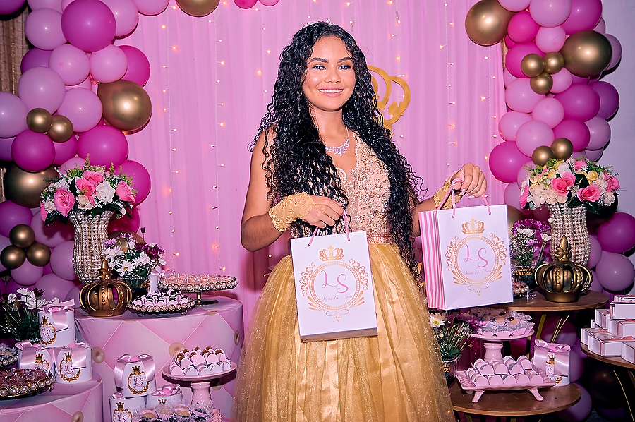 LEMBRANCINHA FESTA DE 15 ANOS LAYLA FARIAS