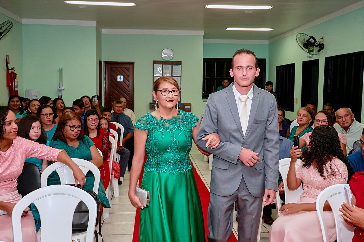 entrada da mae com filho