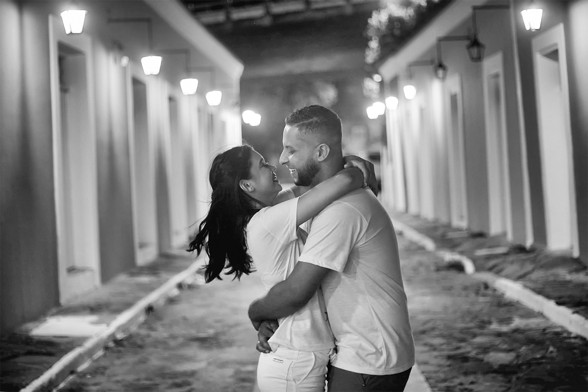 felicidades-sorisso-lindo-romantismo-noite-casal-ensaio-parnaiba-noivos-pre-casamento-porto-das-barcas-2020