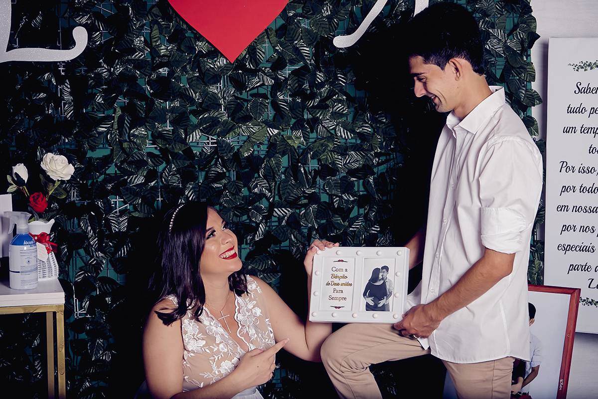 casal lara e artur porta retrado