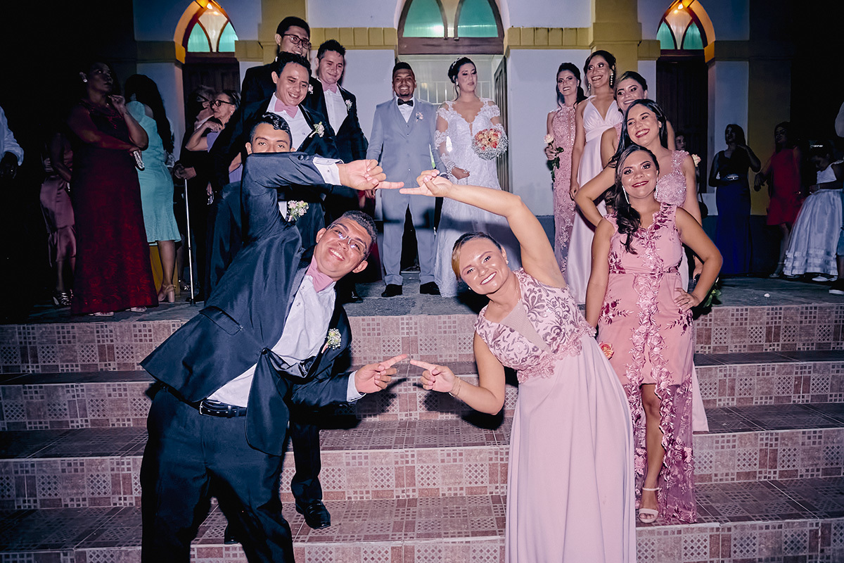 FOTO CRIATIVA COM PADRINHO DO NOIVOS