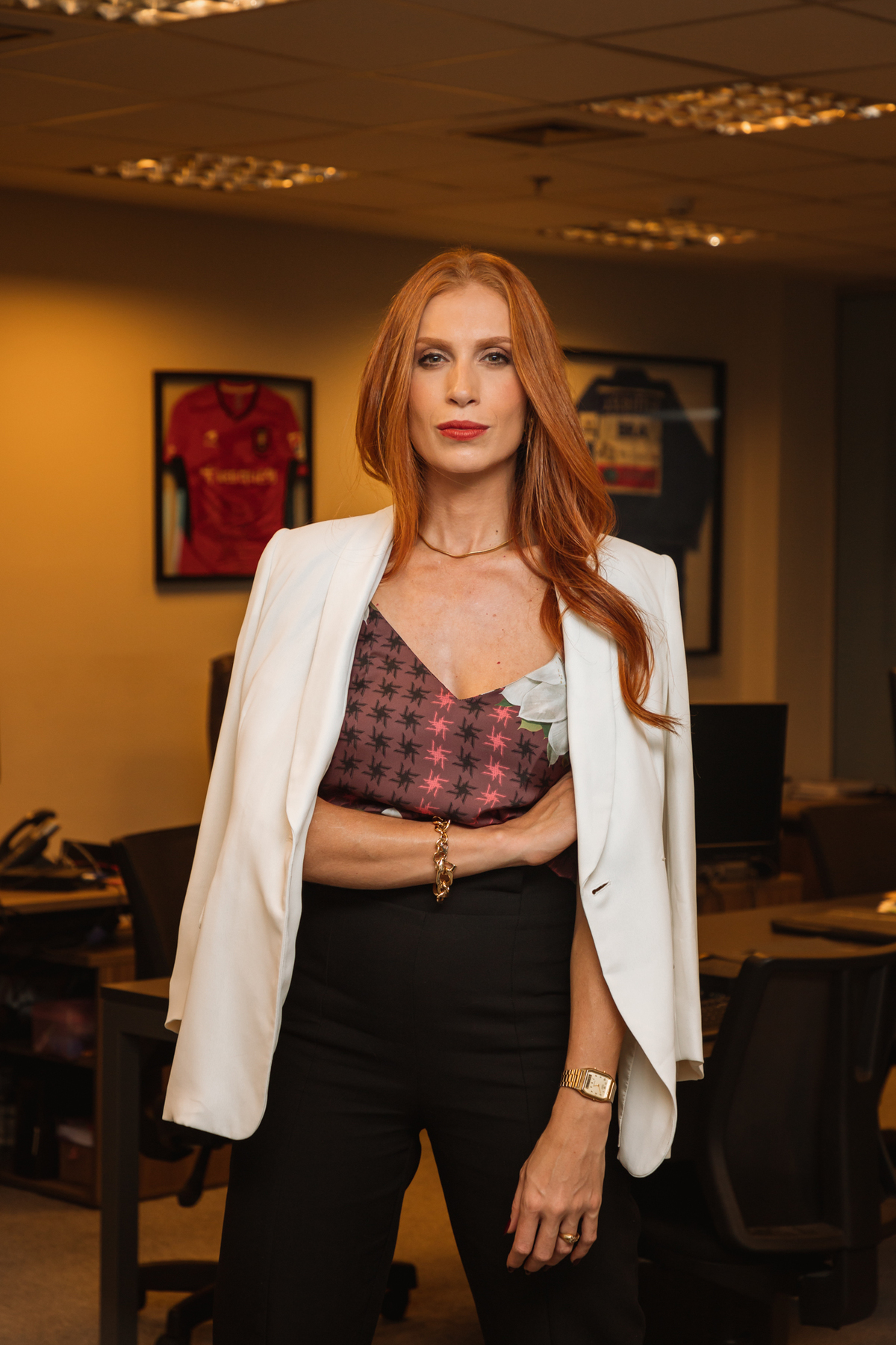 Foto com uso do arquétipo da governante em ensaio fotográfico na barra da tijuca