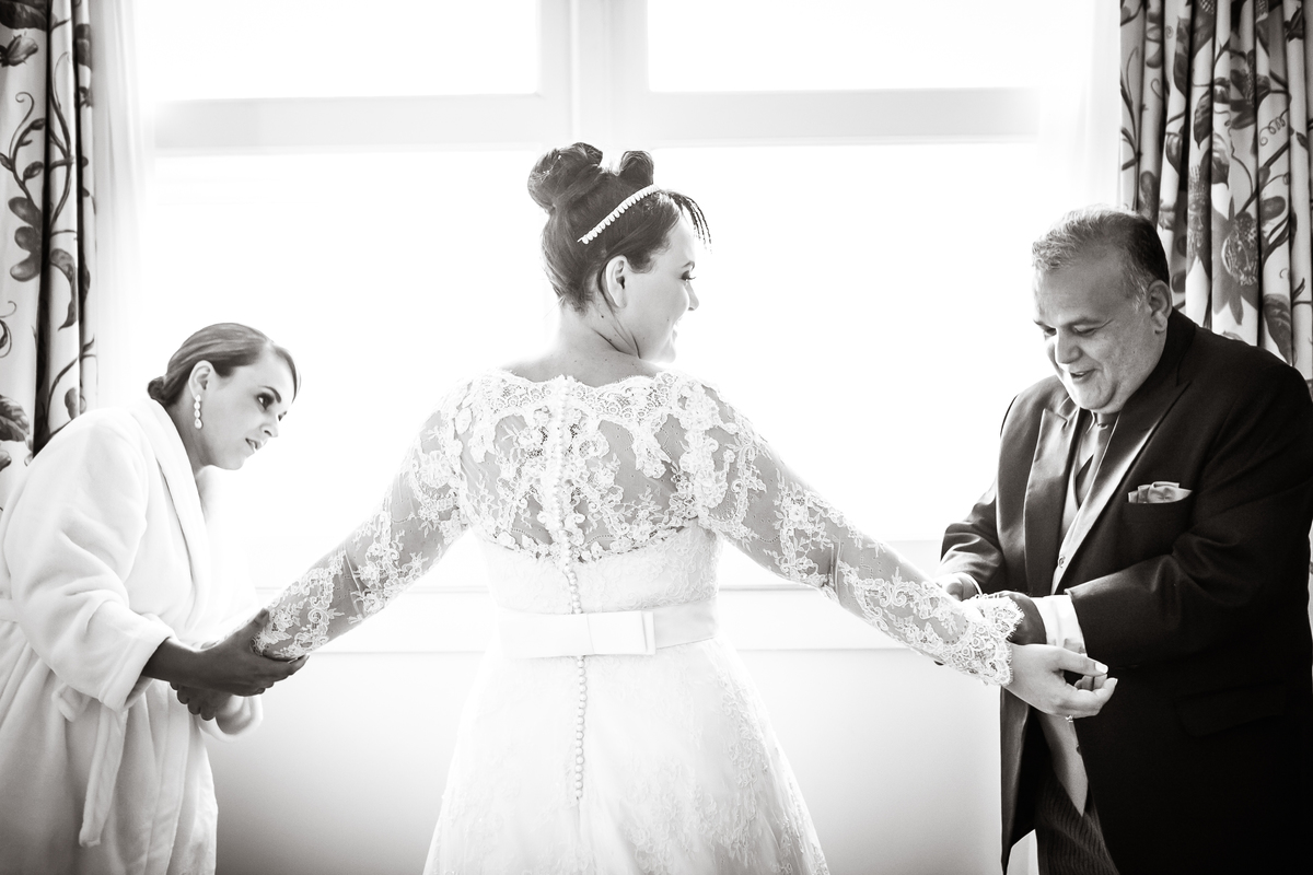 Fotografia de casamento, fotos de casamento, noiva, Fotógrafo no Porto, em Portugal. Fotógrafo de casamentos no Porto, Portugal. Fotos espontaneas, fotos naturais, fotos românticas, fotografia criativa. Casal apaixonado. Melhor fotógrafo de Portugal