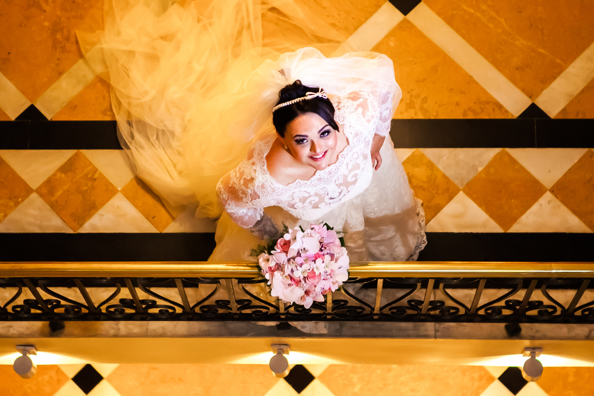 Fotografia de casamento, fotos de casamento, noiva, Fotógrafo no Porto, em Portugal. Fotógrafo de casamentos no Porto, Portugal. Fotos espontaneas, fotos naturais, fotos românticas, fotografia criativa. Casal apaixonado. Melhor fotógrafo de Portugal