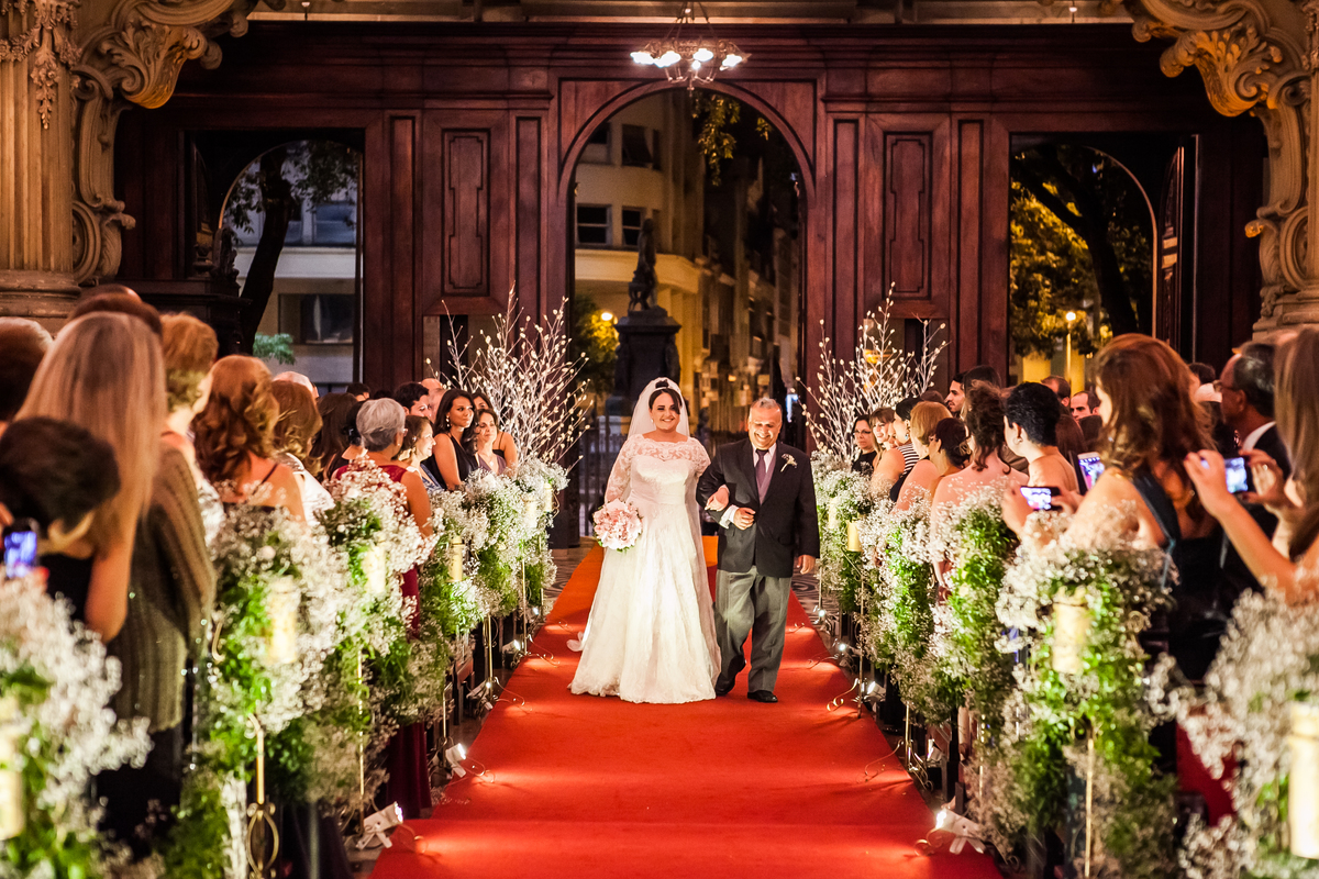 Fotografia de casamento, fotos de casamento, noiva, Fotógrafo no Porto, em Portugal. Fotógrafo de casamentos no Porto, Portugal. Fotos espontaneas, fotos naturais, fotos românticas, fotografia criativa. Casal apaixonado. Melhor fotógrafo de Portugal