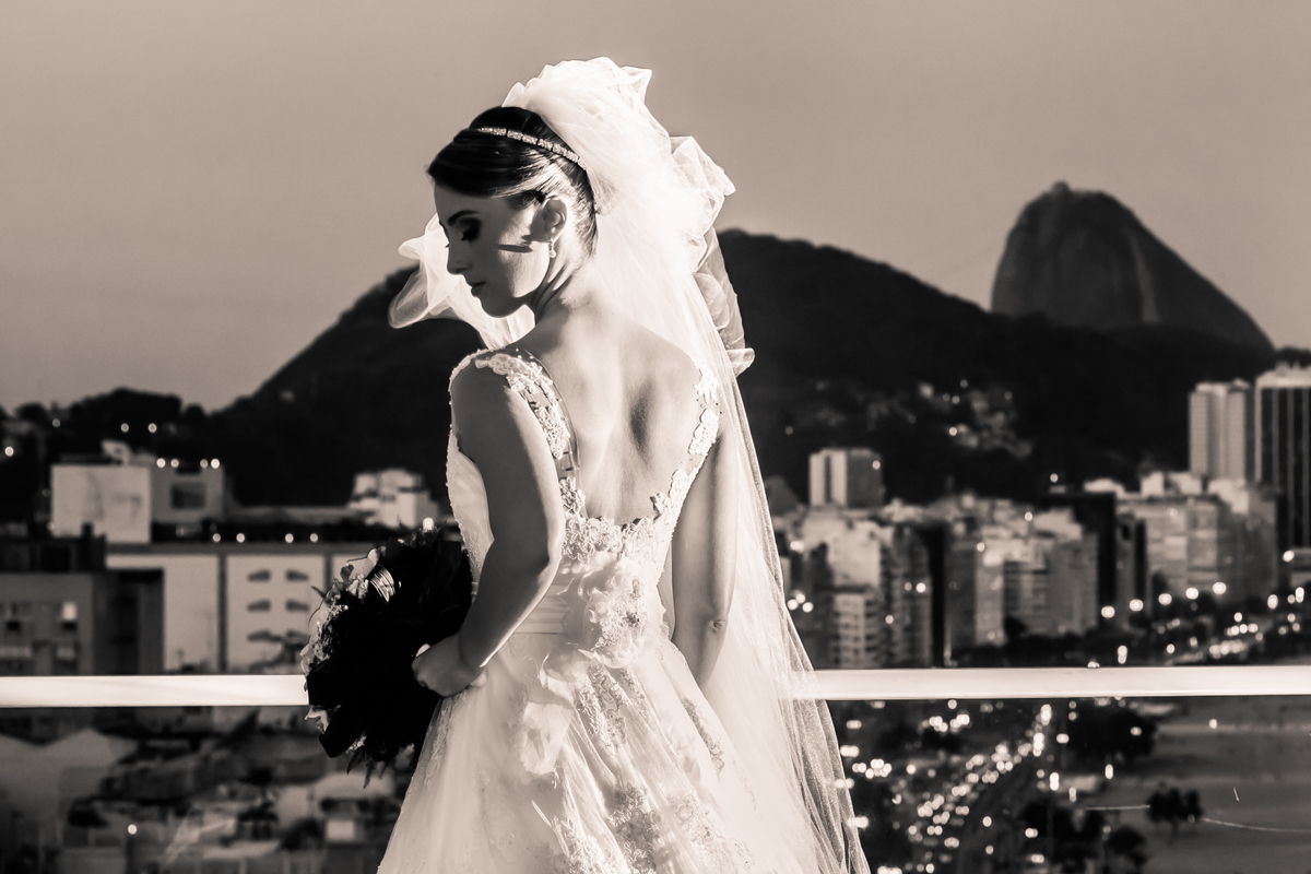 Fotografia de casamento, fotos de casamento, noiva, Fotógrafo no Porto, em Portugal. Fotógrafo de casamentos no Porto, Portugal. Fotos espontaneas, fotos naturais, fotos românticas, fotografia criativa. Casal apaixonado. Melhor fotógrafo de Portugal