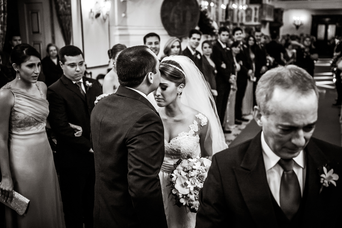 Fotografia de casamento, fotos de casamento, noiva, Fotógrafo no Porto, em Portugal. Fotógrafo de casamentos no Porto, Portugal. Fotos espontaneas, fotos naturais, fotos românticas, fotografia criativa. Casal apaixonado. Melhor fotógrafo de Portugal