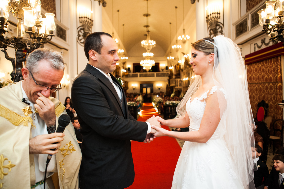 Fotografia de casamento, fotos de casamento, noiva, Fotógrafo no Porto, em Portugal. Fotógrafo de casamentos no Porto, Portugal. Fotos espontaneas, fotos naturais, fotos românticas, fotografia criativa. Casal apaixonado. Melhor fotógrafo de Portugal