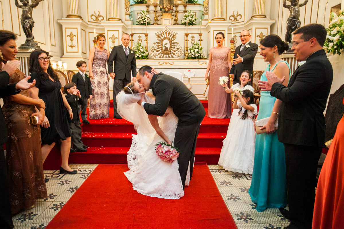 Fotografia de casamento, fotos de casamento, noiva, Fotógrafo no Porto, em Portugal. Fotógrafo de casamentos no Porto, Portugal. Fotos espontaneas, fotos naturais, fotos românticas, fotografia criativa. Casal apaixonado. Melhor fotógrafo de Portugal