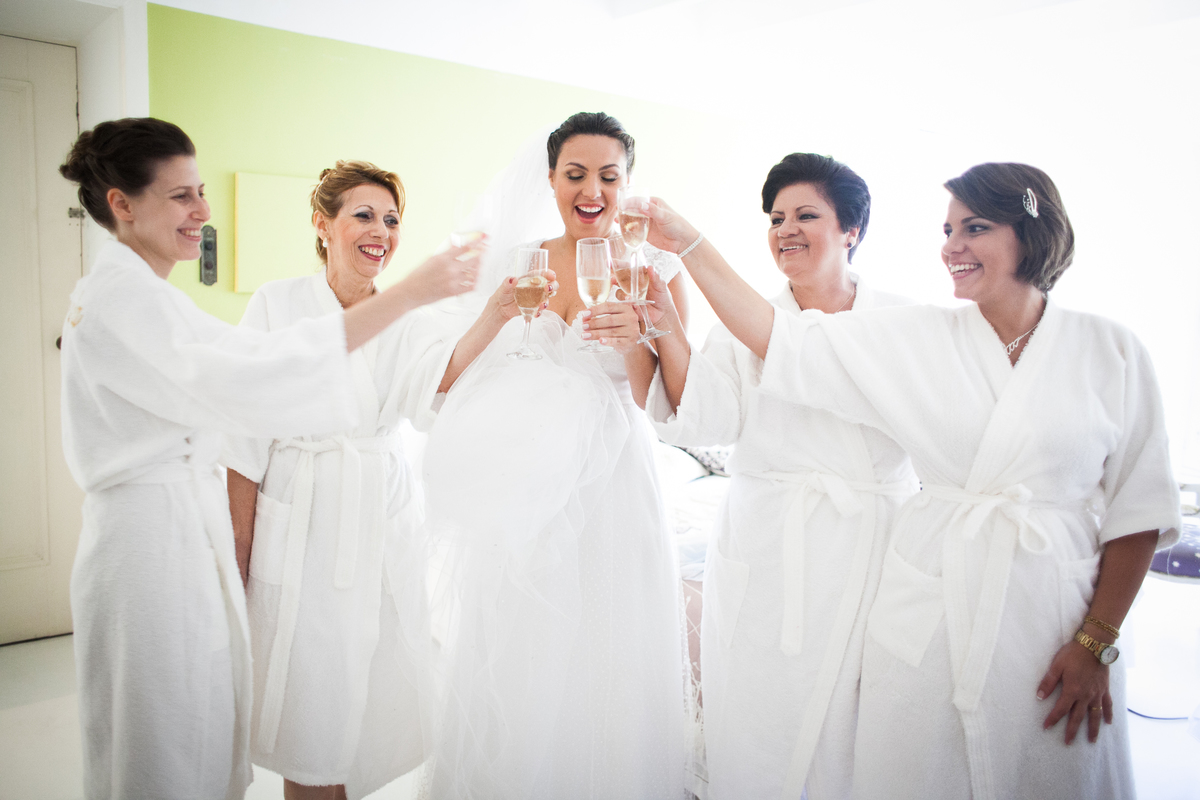 Fotografia de casamento, fotos de casamento, noiva, Fotógrafo no Porto, em Portugal. Fotógrafo de casamentos no Porto, Portugal. Fotos espontaneas, fotos naturais, fotos românticas, fotografia criativa. Casal apaixonado. Melhor fotógrafo de Portugal