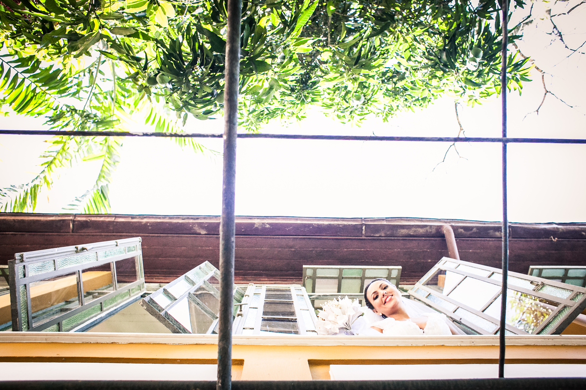 Fotografia de casamento, fotos de casamento, noiva, Fotógrafo no Porto, em Portugal. Fotógrafo de casamentos no Porto, Portugal. Fotos espontaneas, fotos naturais, fotos românticas, fotografia criativa. Casal apaixonado. Melhor fotógrafo de Portugal