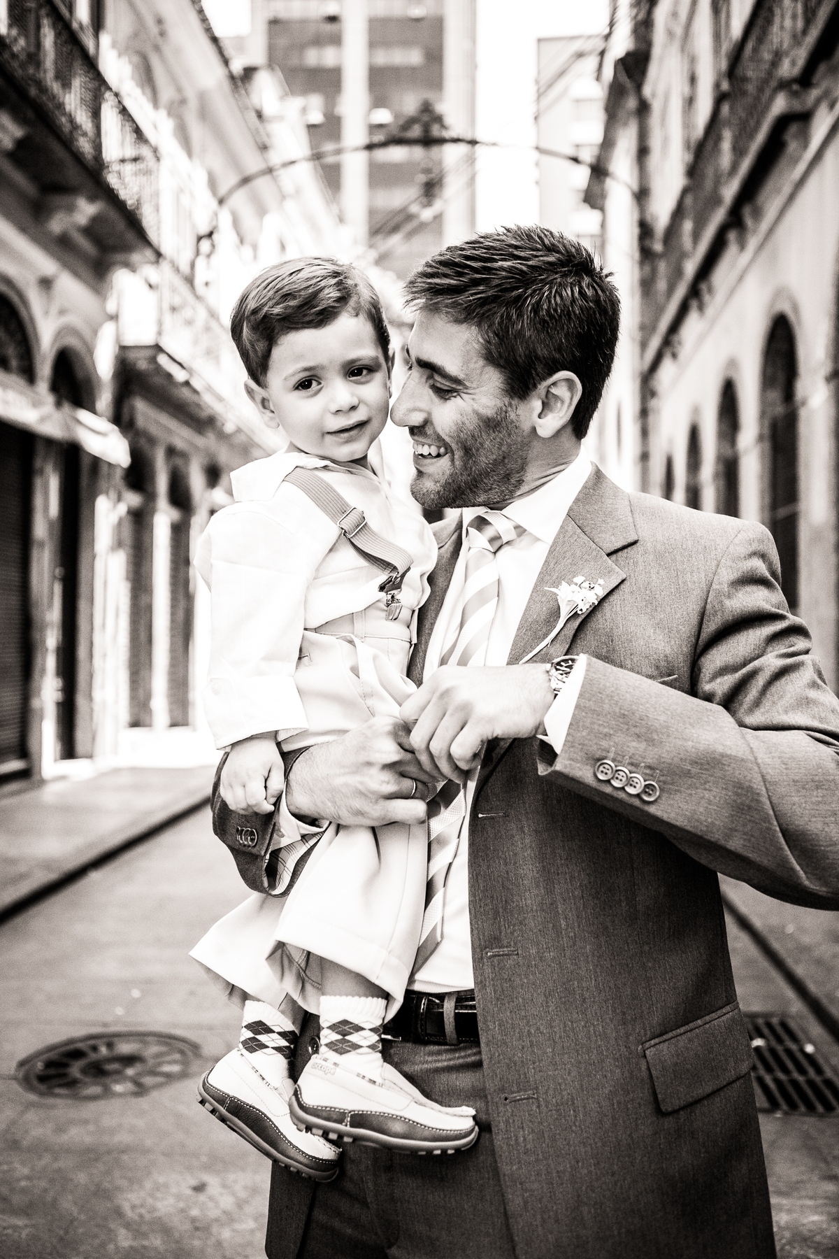 Fotografia de casamento, fotos de casamento, noiva, Fotógrafo no Porto, em Portugal. Fotógrafo de casamentos no Porto, Portugal. Fotos espontaneas, fotos naturais, fotos românticas, fotografia criativa. Casal apaixonado. Melhor fotógrafo de Portugal