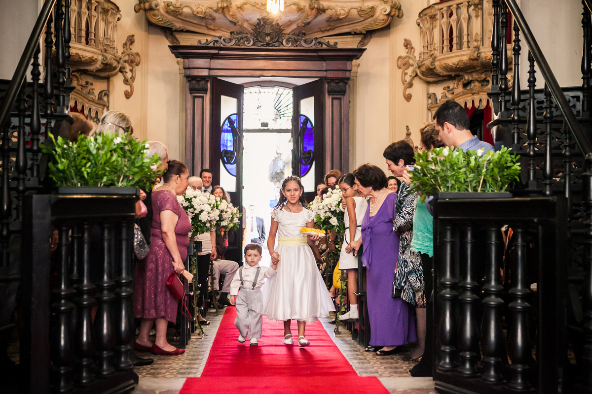 Fotografia de casamento, fotos de casamento, noiva, Fotógrafo no Porto, em Portugal. Fotógrafo de casamentos no Porto, Portugal. Fotos espontaneas, fotos naturais, fotos românticas, fotografia criativa. Casal apaixonado. Melhor fotógrafo de Portugal