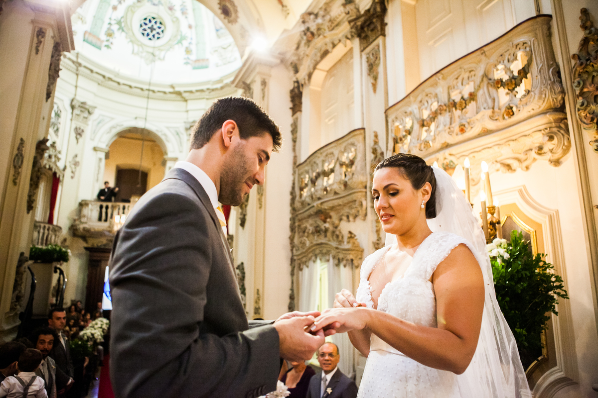 Fotografia de casamento, fotos de casamento, noiva, Fotógrafo no Porto, em Portugal. Fotógrafo de casamentos no Porto, Portugal. Fotos espontaneas, fotos naturais, fotos românticas, fotografia criativa. Casal apaixonado. Melhor fotógrafo de Portugal