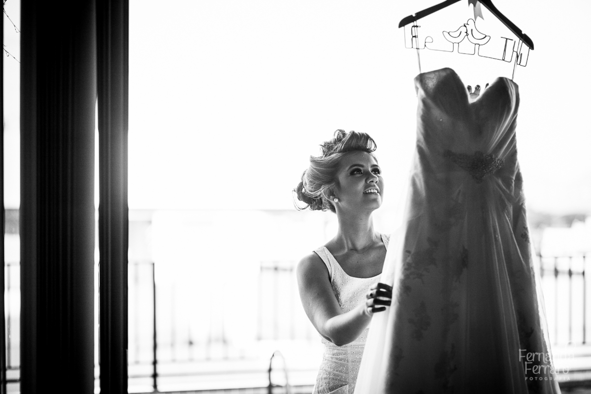 Fotografia de casamento, fotos de casamento, noiva, Fotógrafo no Porto, em Portugal. Fotógrafo de casamentos no Porto, Portugal. Fotos espontaneas, fotos naturais, fotos românticas, fotografia criativa. Casal apaixonado. Melhor fotógrafo de Portugal