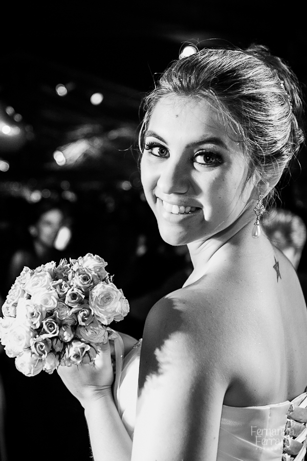 Fotografia de casamento, fotos de casamento, noiva, Fotógrafo no Porto, em Portugal. Fotógrafo de casamentos no Porto, Portugal. Fotos espontaneas, fotos naturais, fotos românticas, fotografia criativa. Casal apaixonado. Melhor fotógrafo de Portugal