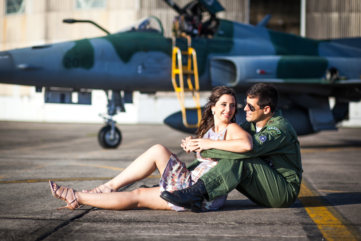 Sessão de fotos de casal, fotos pre wedding, Fotógrafo no Porto, em Portugal. Fotógrafo de casamentos no Porto, Portugal. Fotos espontaneas, fotos naturais, fotos românticas, fotografia criativa. Casal apaixonado. Fernanda Ferraro Fotografia. 