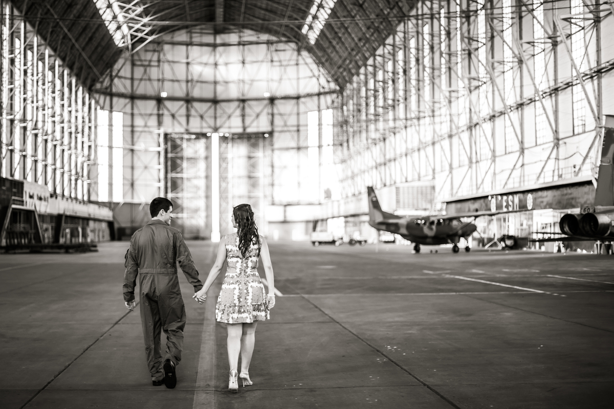 Sessão de fotos de casal, fotos pre wedding, Fotógrafo no Porto, em Portugal. Fotógrafo de casamentos no Porto, Portugal. Fotos espontaneas, fotos naturais, fotos românticas, fotografia criativa. Casal apaixonado. Fernanda Ferraro Fotografia. 