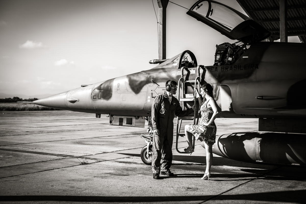 Sessão de fotos de casal, fotos pre wedding, Fotógrafo no Porto, em Portugal. Fotógrafo de casamentos no Porto, Portugal. Fotos espontaneas, fotos naturais, fotos românticas, fotografia criativa. Casal apaixonado. Fernanda Ferraro Fotografia. 