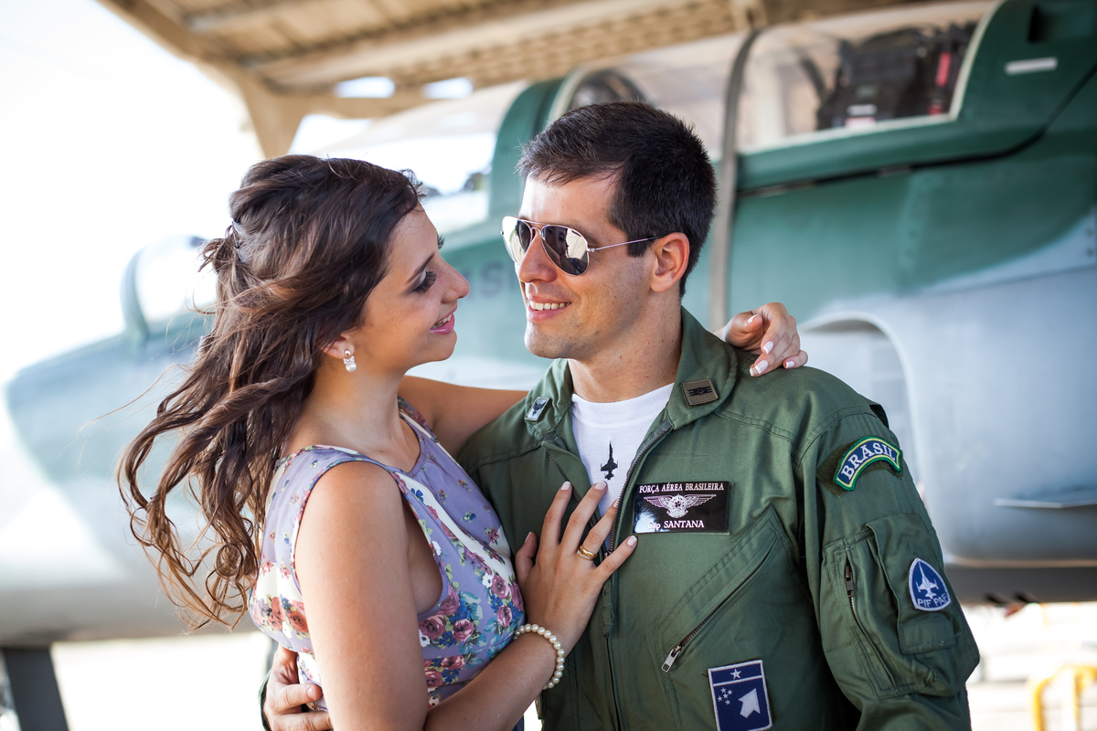Sessão de fotos de casal, fotos pre wedding, Fotógrafo no Porto, em Portugal. Fotógrafo de casamentos no Porto, Portugal. Fotos espontaneas, fotos naturais, fotos românticas, fotografia criativa. Casal apaixonado. Fernanda Ferraro Fotografia. 