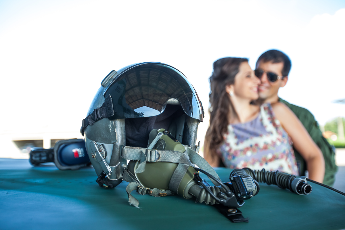 Sessão de fotos de casal, fotos pre wedding, Fotógrafo no Porto, em Portugal. Fotógrafo de casamentos no Porto, Portugal. Fotos espontaneas, fotos naturais, fotos românticas, fotografia criativa. Casal apaixonado. Fernanda Ferraro Fotografia. 