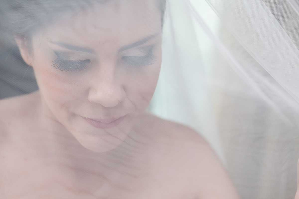 Fotografia de casamento, fotos de casamento, noiva, Fotógrafo no Porto, em Portugal. Fotógrafo de casamentos no Porto, Portugal. Fotos espontaneas, fotos naturais, fotos românticas, fotografia criativa. Casal apaixonado. Melhor fotógrafo de Portugal