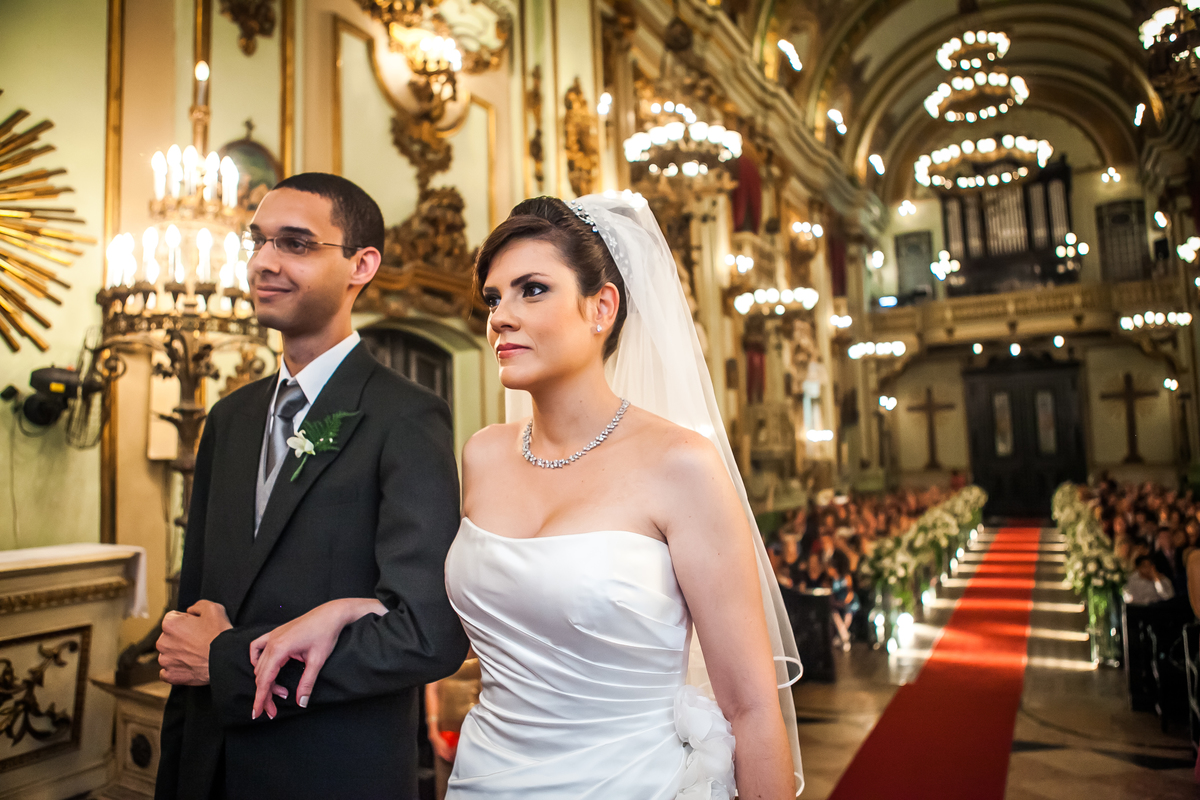 Fotografia de casamento, fotos de casamento, noiva, Fotógrafo no Porto, em Portugal. Fotógrafo de casamentos no Porto, Portugal. Fotos espontaneas, fotos naturais, fotos românticas, fotografia criativa. Casal apaixonado. Melhor fotógrafo de Portugal