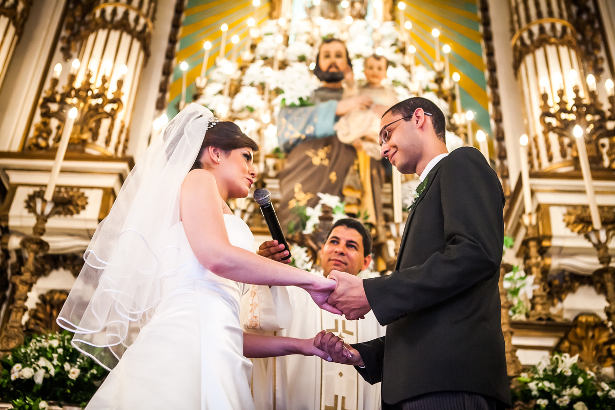 Fotografia de casamento, fotos de casamento, noiva, Fotógrafo no Porto, em Portugal. Fotógrafo de casamentos no Porto, Portugal. Fotos espontaneas, fotos naturais, fotos românticas, fotografia criativa. Casal apaixonado. Melhor fotógrafo de Portugal