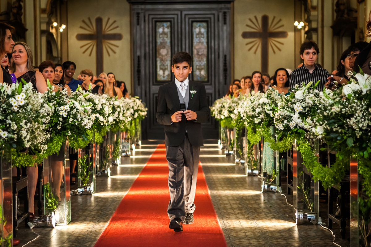 Fotografia de casamento, fotos de casamento, noiva, Fotógrafo no Porto, em Portugal. Fotógrafo de casamentos no Porto, Portugal. Fotos espontaneas, fotos naturais, fotos românticas, fotografia criativa. Casal apaixonado. Melhor fotógrafo de Portugal