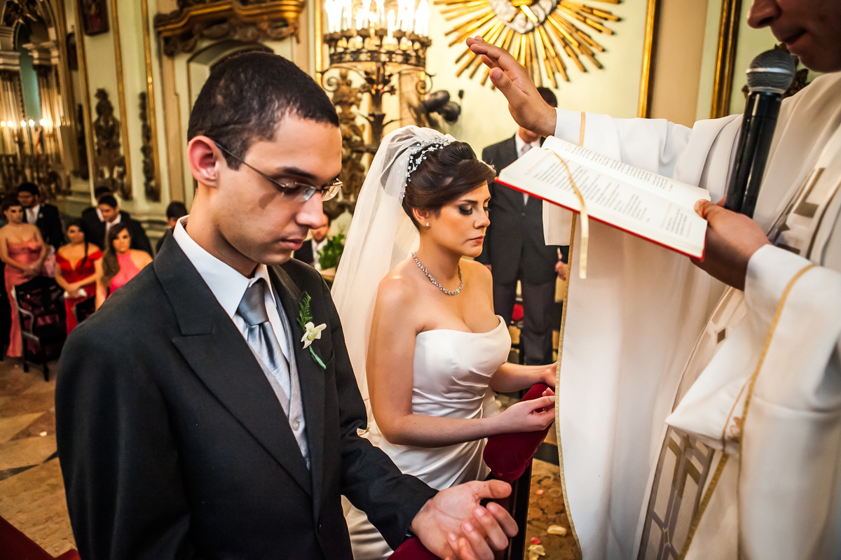Fotografia de casamento, fotos de casamento, noiva, Fotógrafo no Porto, em Portugal. Fotógrafo de casamentos no Porto, Portugal. Fotos espontaneas, fotos naturais, fotos românticas, fotografia criativa. Casal apaixonado. Melhor fotógrafo de Portugal