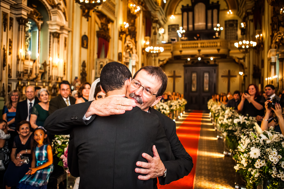 Fotografia de casamento, fotos de casamento, noiva, Fotógrafo no Porto, em Portugal. Fotógrafo de casamentos no Porto, Portugal. Fotos espontaneas, fotos naturais, fotos românticas, fotografia criativa. Casal apaixonado. Melhor fotógrafo de Portugal