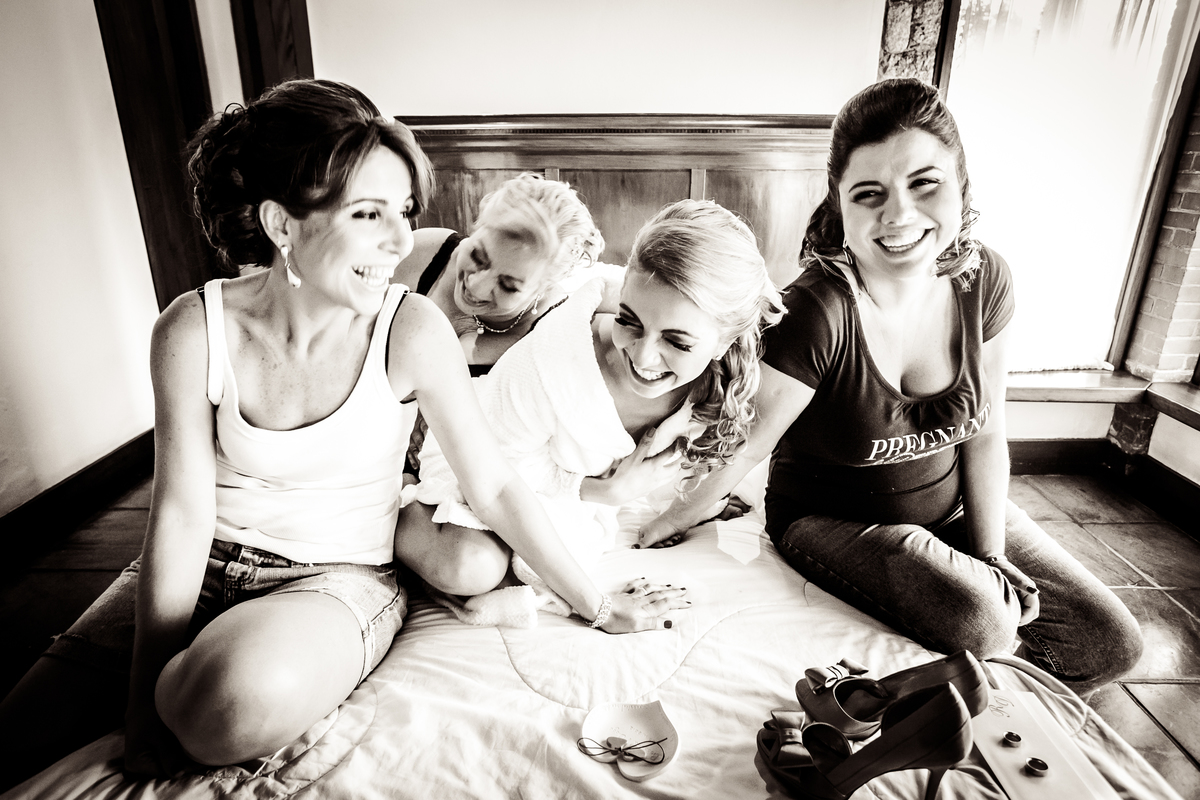 Fotografia de casamento, fotos de casamento, noiva, Fotógrafo no Porto, em Portugal. Fotógrafo de casamentos no Porto, Portugal. Fotos espontaneas, fotos naturais, fotos românticas, fotografia criativa. Casal apaixonado. Melhor fotógrafo de Portugal