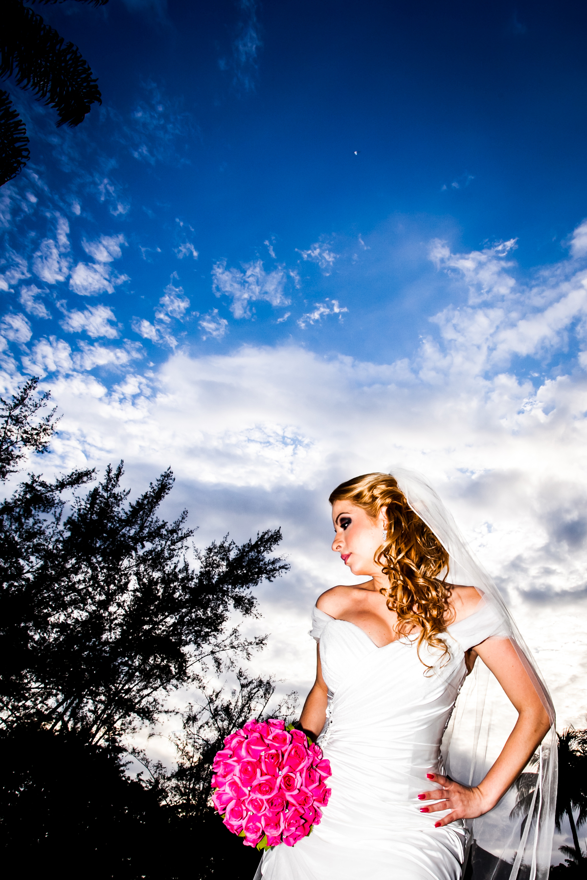 Fotografia de casamento, fotos de casamento, noiva, Fotógrafo no Porto, em Portugal. Fotógrafo de casamentos no Porto, Portugal. Fotos espontaneas, fotos naturais, fotos românticas, fotografia criativa. Casal apaixonado. Melhor fotógrafo de Portugal