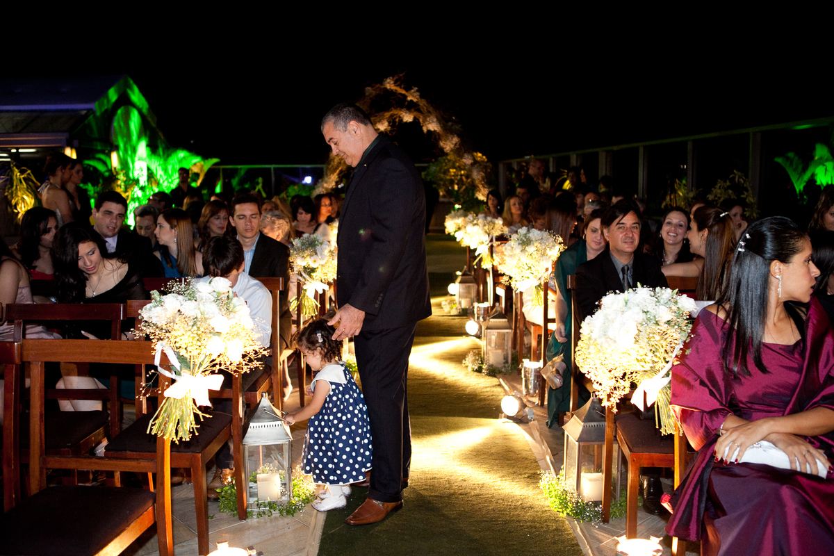 Fotografia de casamento, fotos de casamento, noiva, Fotógrafo no Porto, em Portugal. Fotógrafo de casamentos no Porto, Portugal. Fotos espontaneas, fotos naturais, fotos românticas, fotografia criativa. Casal apaixonado. Melhor fotógrafo de Portugal