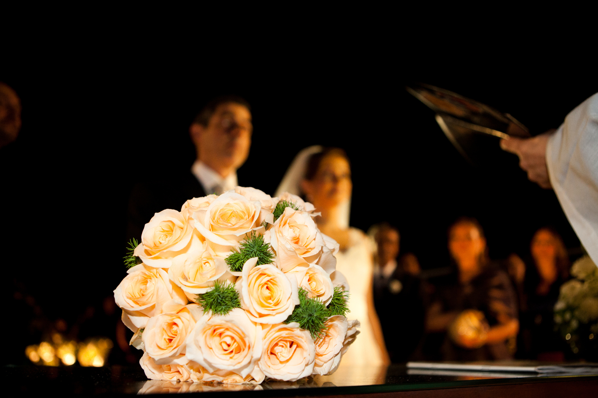 Fotografia de casamento, fotos de casamento, noiva, Fotógrafo no Porto, em Portugal. Fotógrafo de casamentos no Porto, Portugal. Fotos espontaneas, fotos naturais, fotos românticas, fotografia criativa. Casal apaixonado. Melhor fotógrafo de Portugal