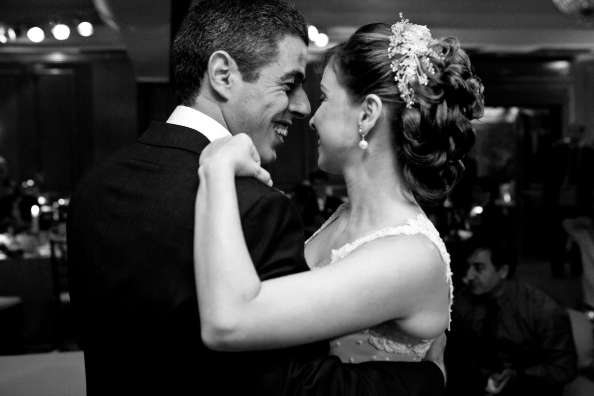 Fotografia de casamento, fotos de casamento, noiva, Fotógrafo no Porto, em Portugal. Fotógrafo de casamentos no Porto, Portugal. Fotos espontaneas, fotos naturais, fotos românticas, fotografia criativa. Casal apaixonado. Melhor fotógrafo de Portugal