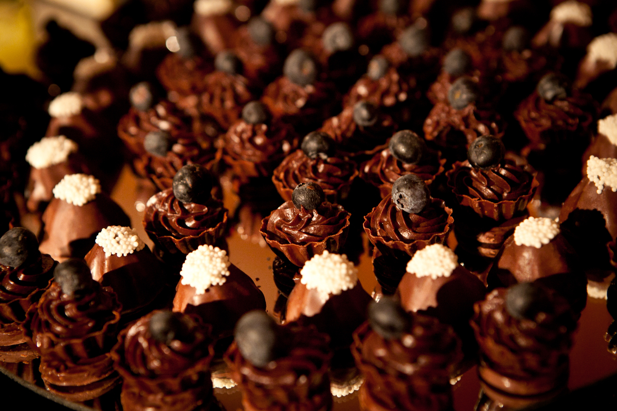 Fotografia de casamento, fotos de casamento, noiva, Fotógrafo no Porto, em Portugal. Fotógrafo de casamentos no Porto, Portugal. Fotos espontaneas, fotos naturais, fotos românticas, fotografia criativa. Casal apaixonado. Melhor fotógrafo de Portugal