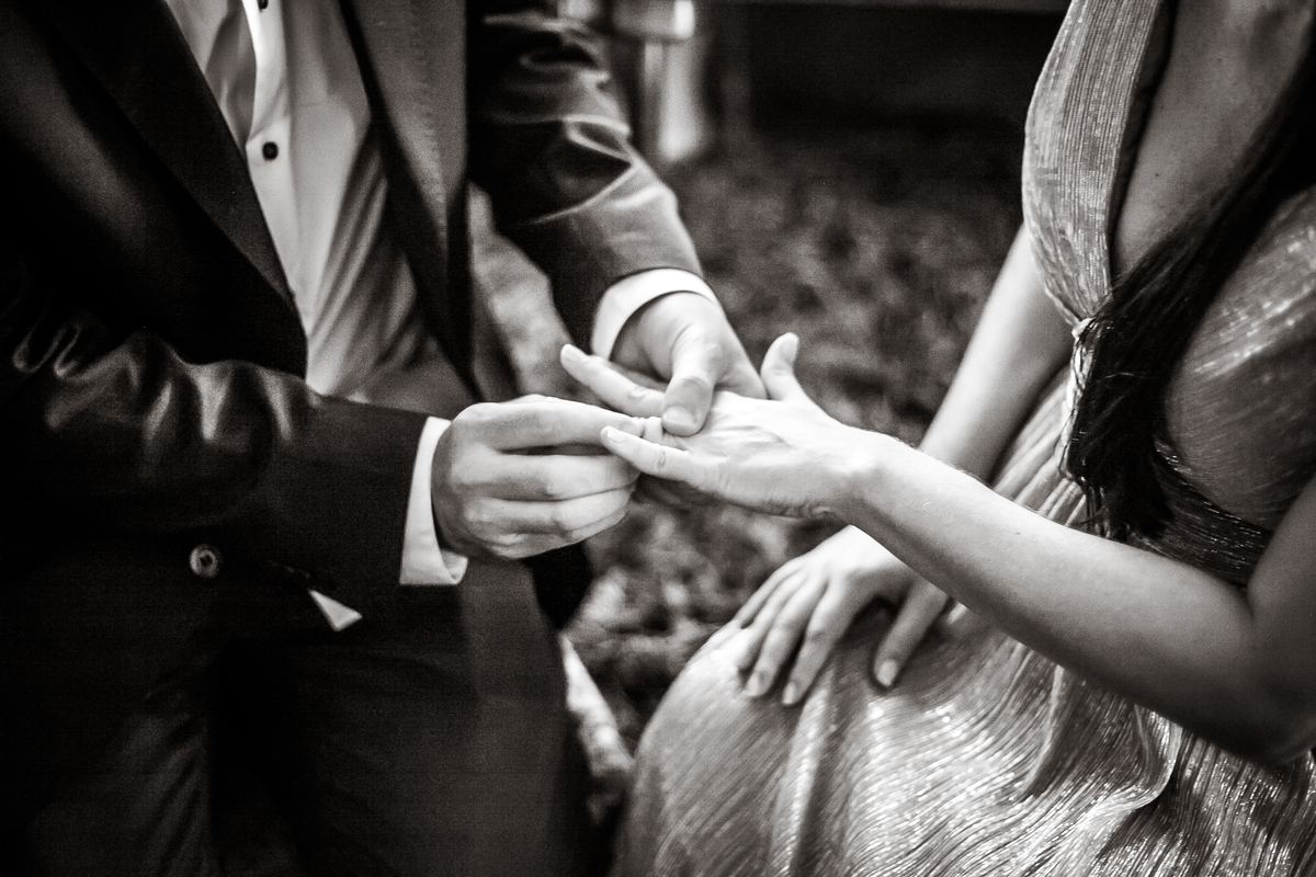 Fotografia de casamento, fotos de casamento, noiva, Fotógrafo no Porto, em Portugal. Fotógrafo de casamentos no Porto, Portugal. Fotos espontaneas, fotos naturais, fotos românticas, fotografia criativa. Casal apaixonado. Melhor fotógrafo de Portugal