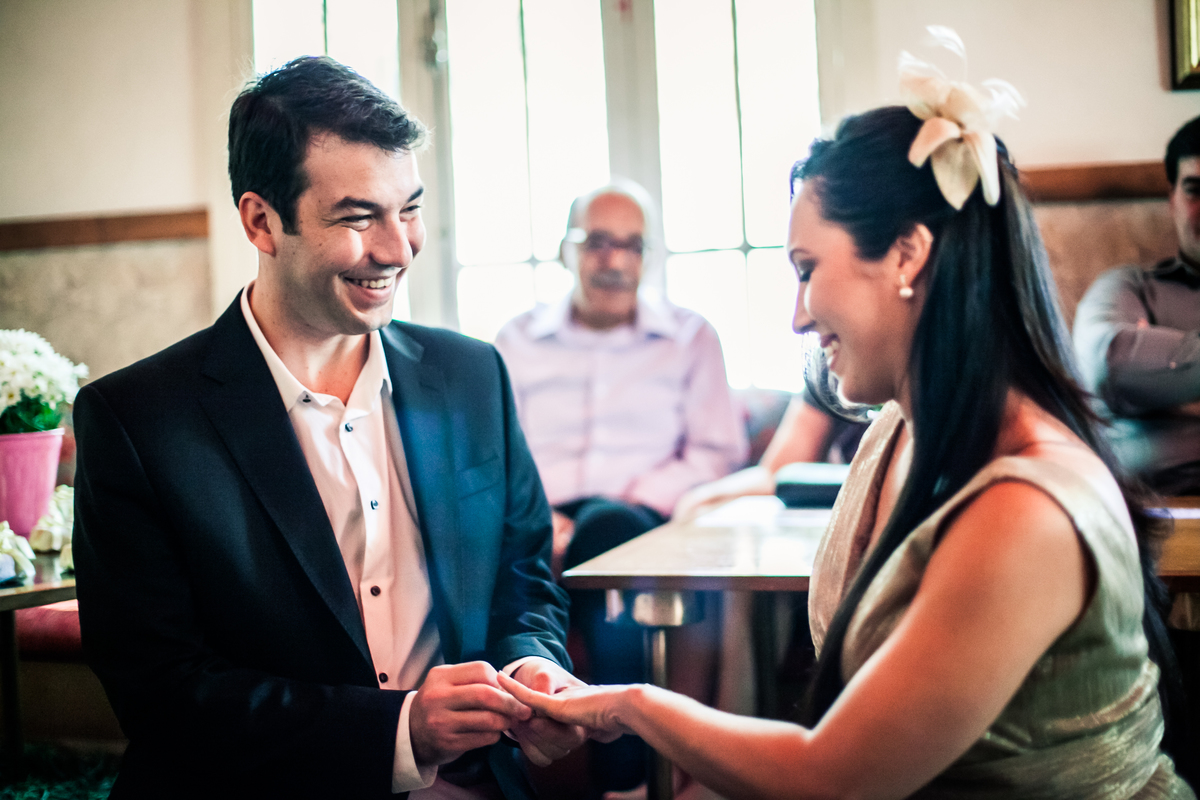 Fotografia de casamento, fotos de casamento, noiva, Fotógrafo no Porto, em Portugal. Fotógrafo de casamentos no Porto, Portugal. Fotos espontaneas, fotos naturais, fotos românticas, fotografia criativa. Casal apaixonado. Melhor fotógrafo de Portugal