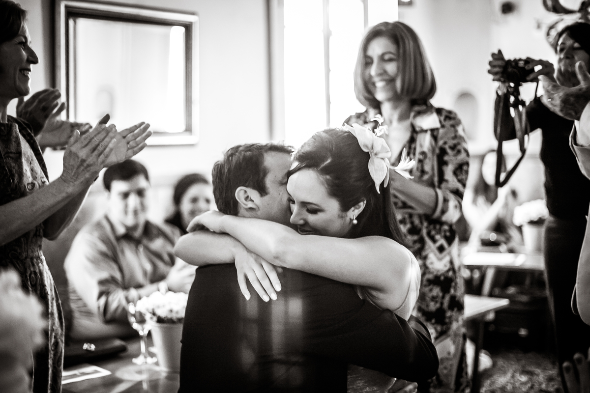 Fotografia de casamento, fotos de casamento, noiva, Fotógrafo no Porto, em Portugal. Fotógrafo de casamentos no Porto, Portugal. Fotos espontaneas, fotos naturais, fotos românticas, fotografia criativa. Casal apaixonado. Melhor fotógrafo de Portugal