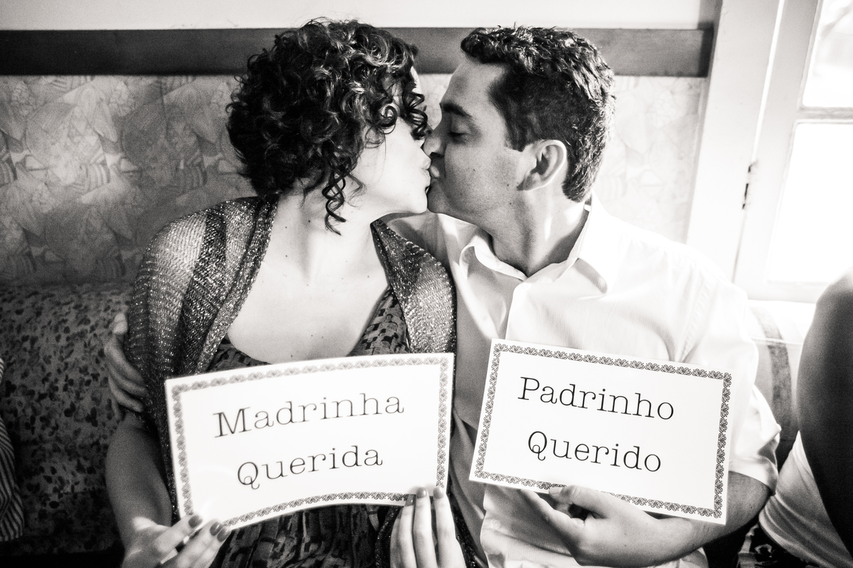 Fotografia de casamento, fotos de casamento, noiva, Fotógrafo no Porto, em Portugal. Fotógrafo de casamentos no Porto, Portugal. Fotos espontaneas, fotos naturais, fotos românticas, fotografia criativa. Casal apaixonado. Melhor fotógrafo de Portugal